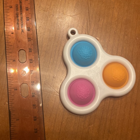 Bundle of 4 fidget toys - Picture 6 of 6